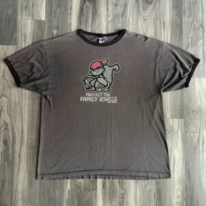 Vintage Y2K Protect the Family Jewels T-Shirt Men's Size 2XL Squirrel Funny